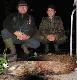 Opisuj�c te zdj�cie przepraszam za ten widoczny fotomonta�, ale nie mog�em inaczej wykona� tego zdj�cia, za moimi plecami by� p�ot, kt�ry uniemo�liwia� odej�cie, cho� troch� do ty�u by obj�� wi�kszy kadr.
Ten dzik jest pierwszym dzikiem strzelonym w naszym �owisku przez Macieja, waga jego, cho� niewielka, ale w my�listwie przecie� nie to si� liczy, jaki b�dzie drugi, zapewne nie d�ugo si� dowiemy.
