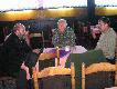 Na rozmowie p�yn�� czas, a Mr�wy ... ci�gle nie ma.
