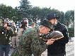 Dokona� tego - poszed� jak burza/k/ .Potem stwierdzi�, �e ca�owa� g�siora..../?!?/