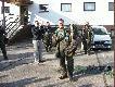 Szcz�liwy rycerz - ju� ca�� g�b� my�liwy - cho� wszystko przed nim.