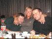 Tak jak m�wi�em. Mr�wa wie do kogo i gdzie si� przytula�