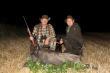 Wieczorna zasiadka i Leszek forumowy "Felek" k�adzie wycinka w ogniu. Jeszcze raz wielkie gratulacje. Darz B�r :-)