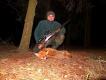 Na skraj lasu wysz�a parka. Zawabi�em ustami na pisk myszy i za chwile mia�em oba na strza� �rutowy - liszka