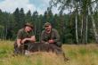 Chodzimy z Grzegorzem  za bykiem , ale takie prezenty od Huberta bierzemy w ciemno. Odyniec 95 kg i pierwszy rogacz Kolegi Grzegorza kt�rego strzelili�my podczas porannego podchodu .D.B