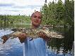 Bernard - student z Krakowa i jego 70 cm szczupak (jezioro Pineland - lipiec 2006 r.).